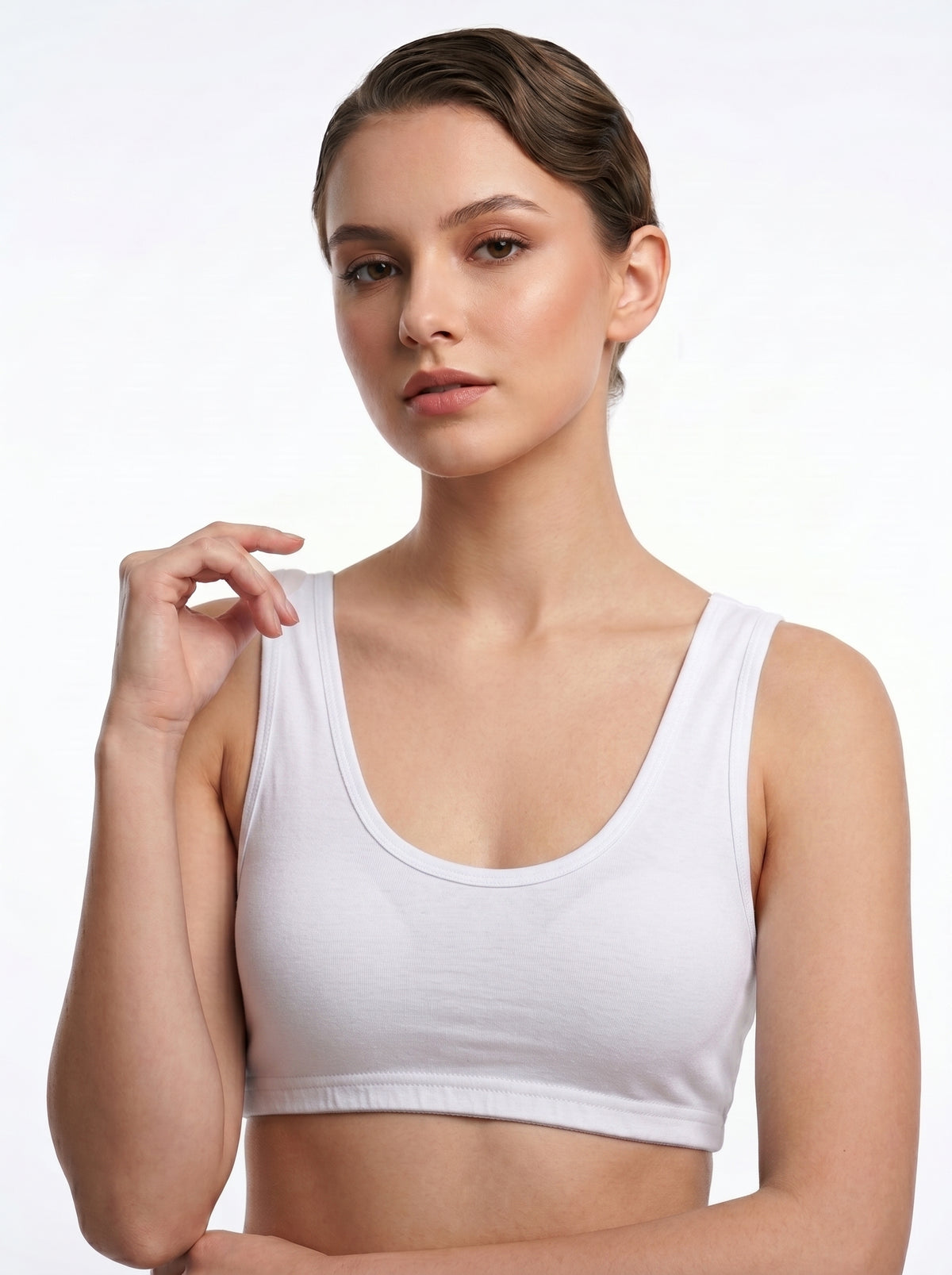 Daily wear, lounging, yoga, or as a starter bra. Great if you want comfort over structure and a smooth fit under loose clothes.