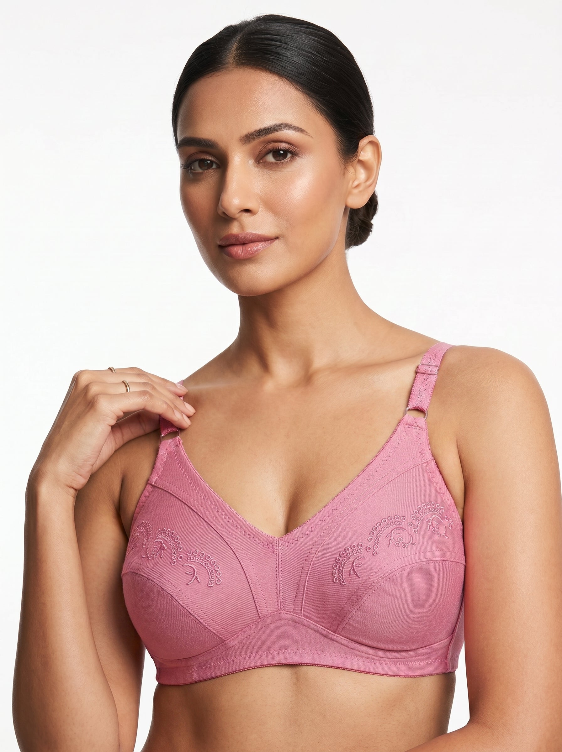 Full Coverage Embroidered Bra Non-wired design with full coverage cups and subtle embroidery for daily comfort.  Adjustable straps and 3-hook back closure provide secure support and a smooth fit under any outfit.