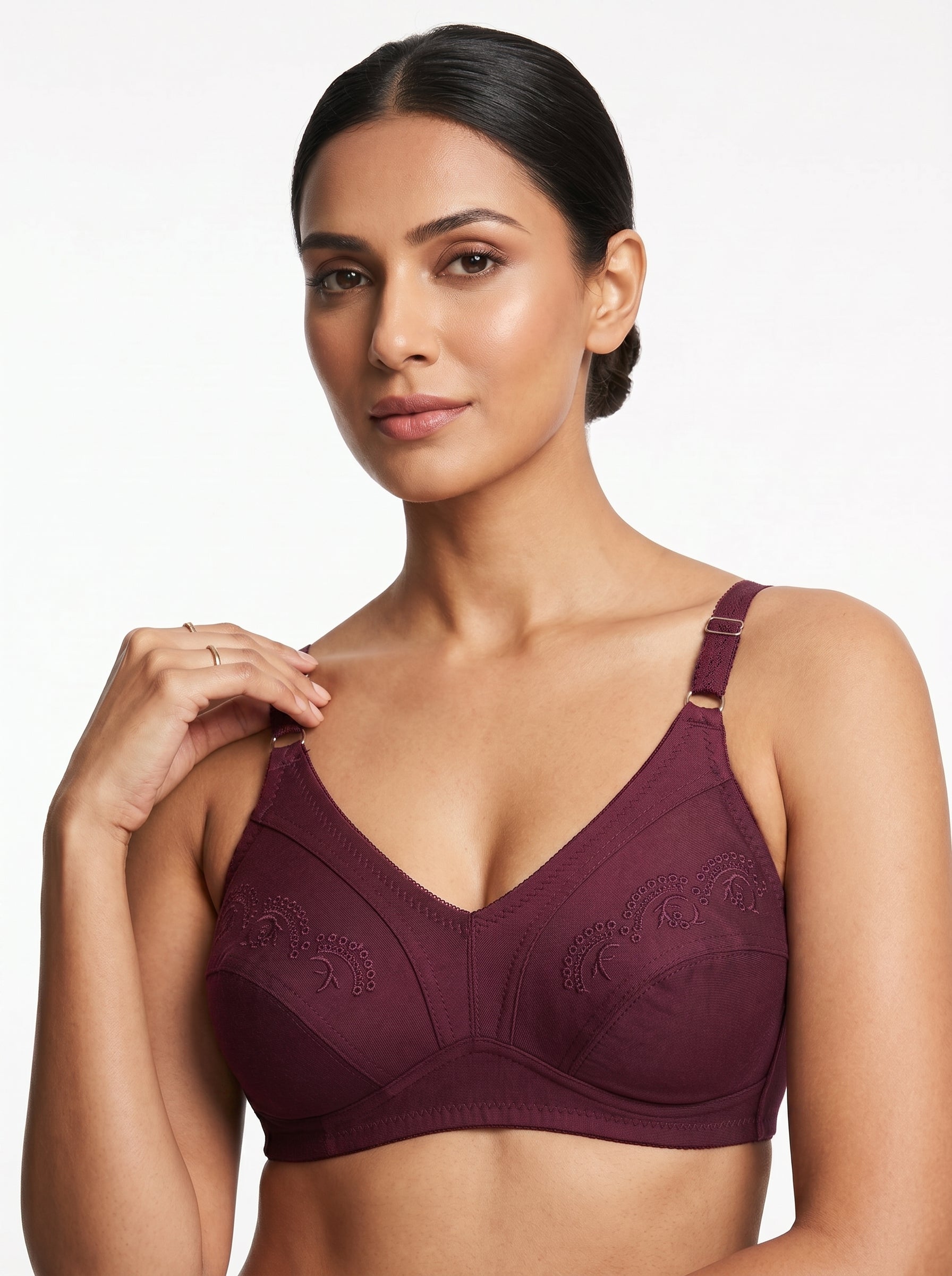 Full Coverage Embroidered Bra Non-wired design with full coverage cups and subtle embroidery for daily comfort.  Adjustable straps and 3-hook back closure provide secure support and a smooth fit under any outfit.
